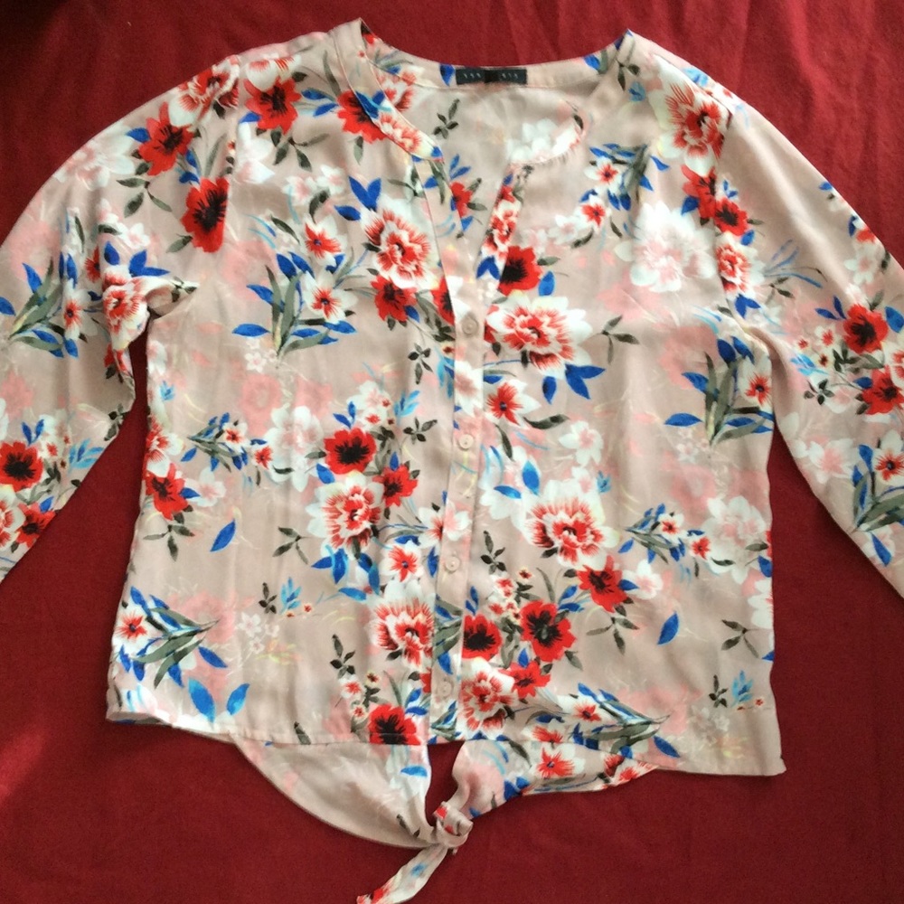 Used Sanctuary Floral Front Tie Blouse
